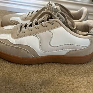 Shoe La La Stylish Beige and White Wome’s Sneakers